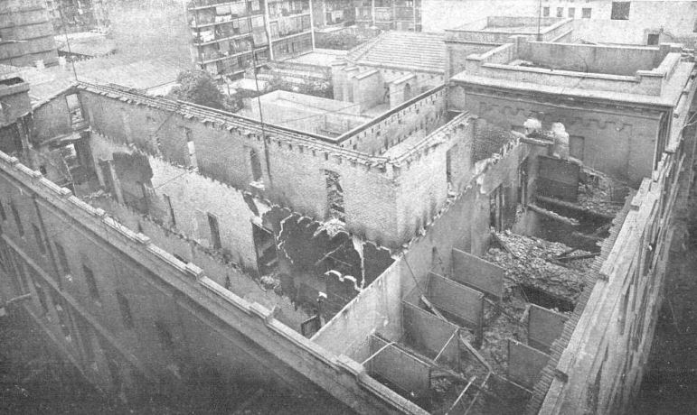 Barricades a Barcelona durant la Setmana Tràgica (juliol 1909): protesta antimilitarista i anticlerical.