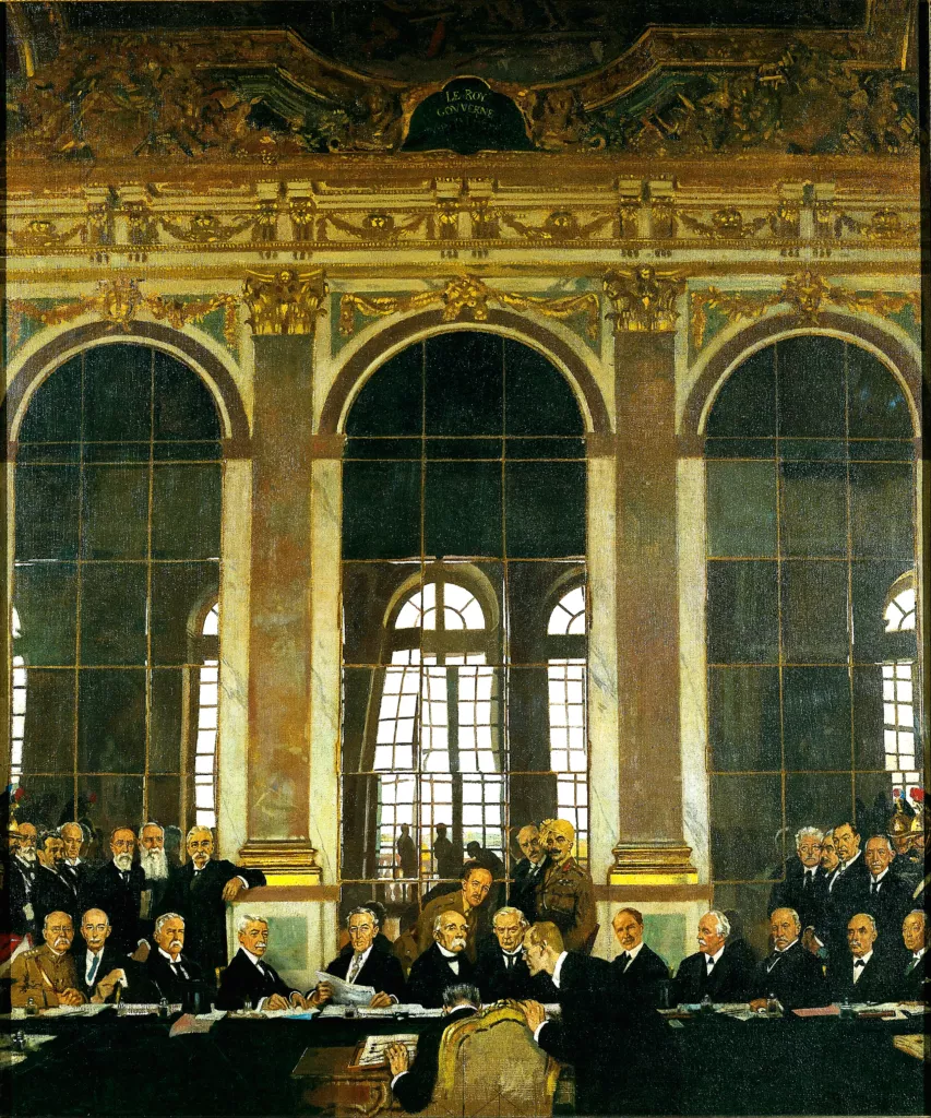 «La signatura de la pau a la Galeria dels Miralls, Versalles, 28 de juny de 1919» de William Orpen (1919). Aquesta cèlebre pintura recull la signatura del Tractat de Versalles, que va posar fi de manera punitiva a la guerra contra Alemanya.